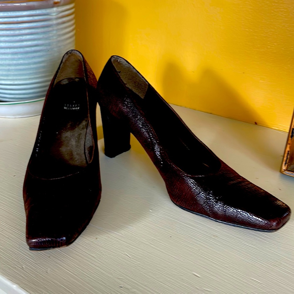 Stuart Weitzman brown snakeskin pumps